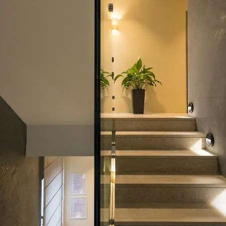 Hotel Livris 4*